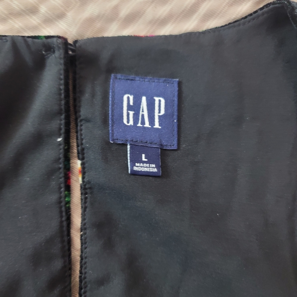 EUC Gap Black Floral Velvet Square-Neck Cropped Top - Picture 6 of 8